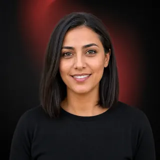 Nour headshot